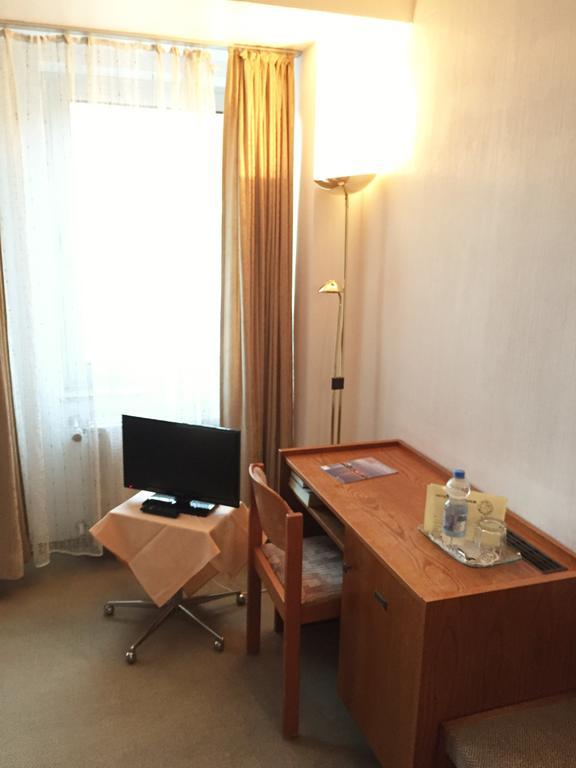 Hotel Ambassador Bonn Bilik gambar
